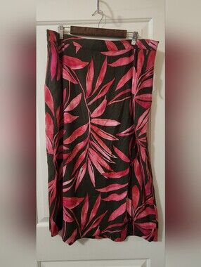 Time and Tru Green Ivy Linen Pull On  Skirt with Pink Leaf Print - XXXL